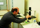 Christian Dani dans son laboratoire